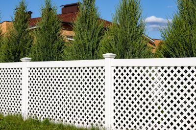 White Pvc Fence Installation in Kansas City, MO